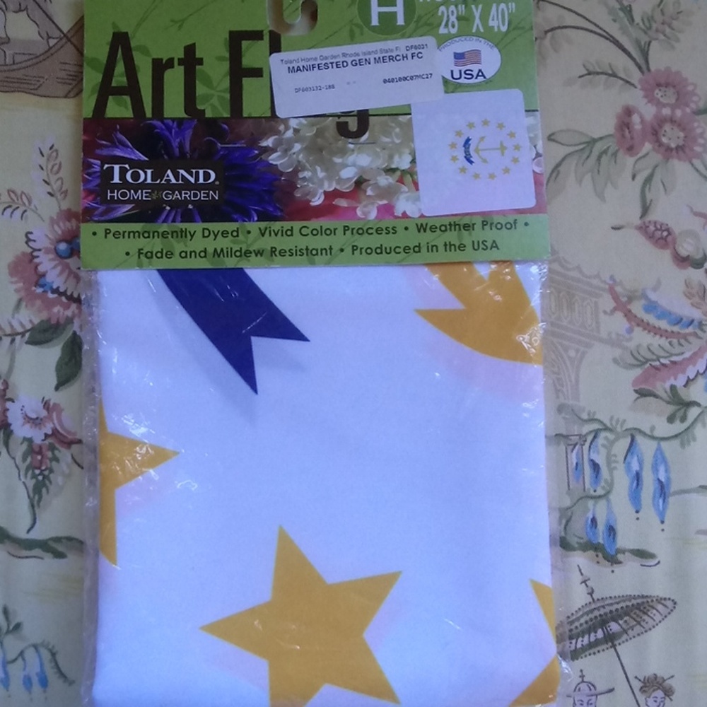 Toland Home Garden Art Flag